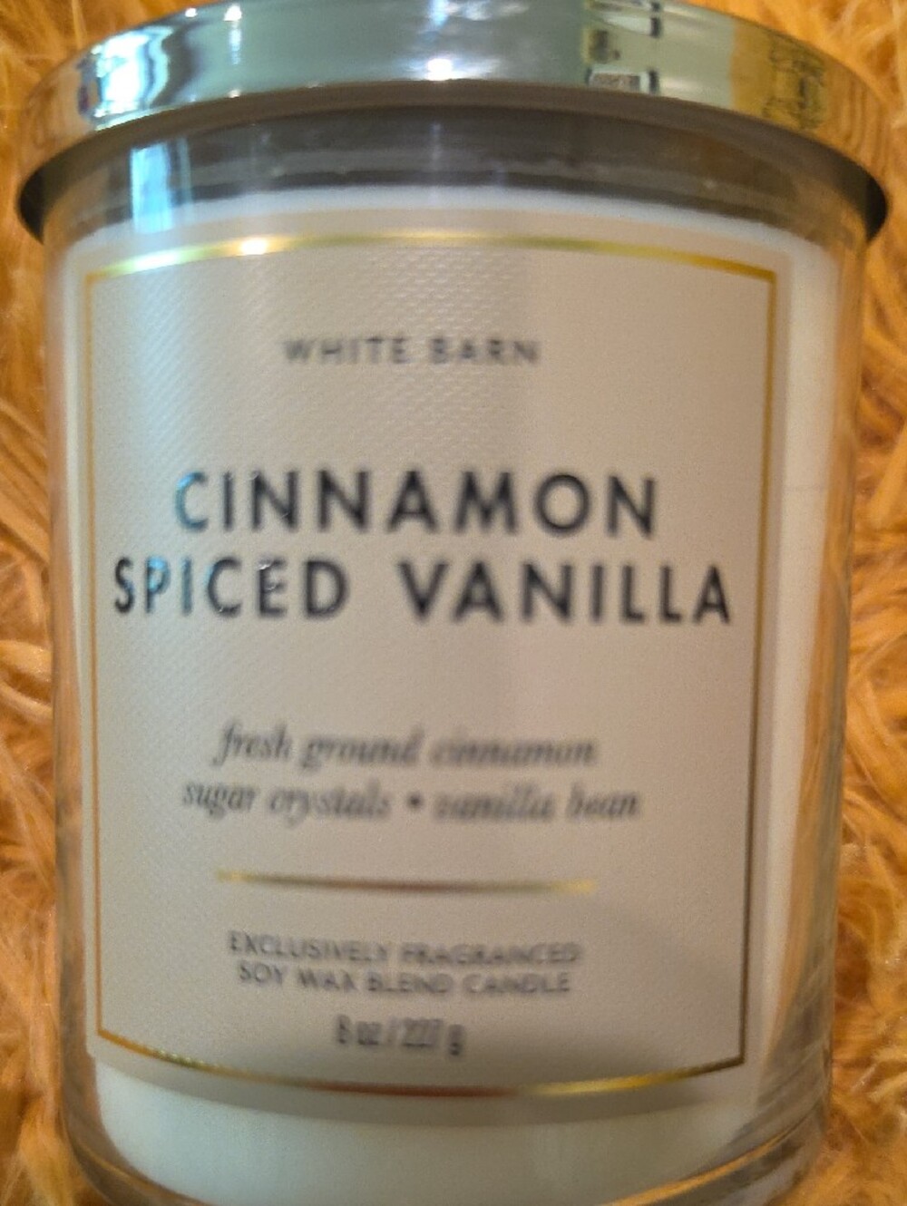NEW Bath And BODY Works White Barn Cinnamon Spiced Vanilla Candle - White - Picture 4 of 4